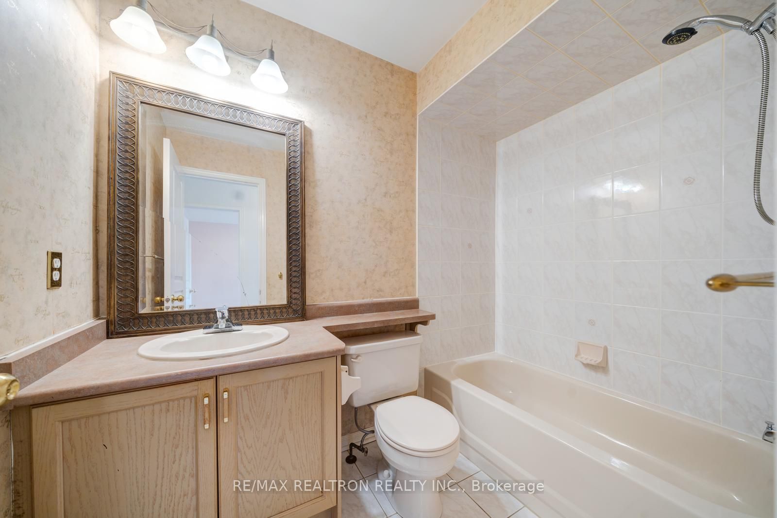 60 Harmony Road Property Photo 38