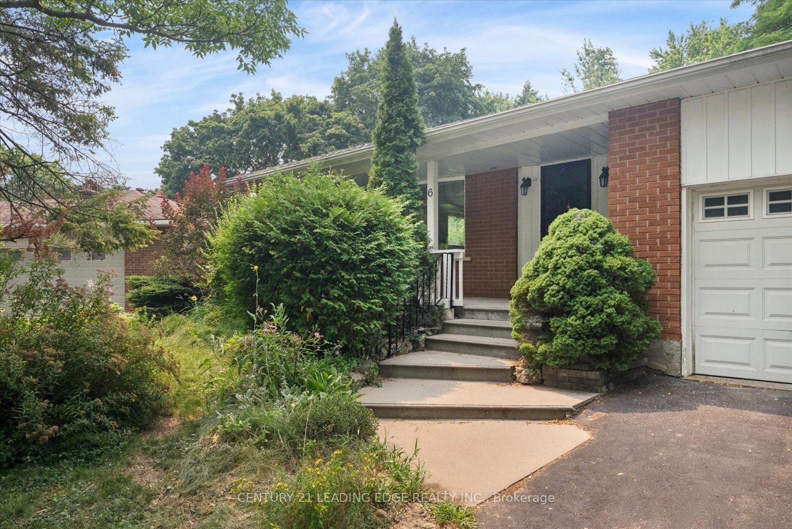 6 Thomas Kinnear Court Property Photo 6