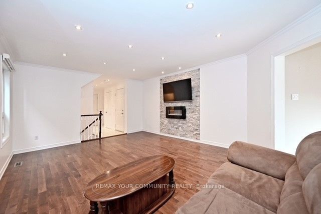 73 Laurendale Avenue Property Photo 7