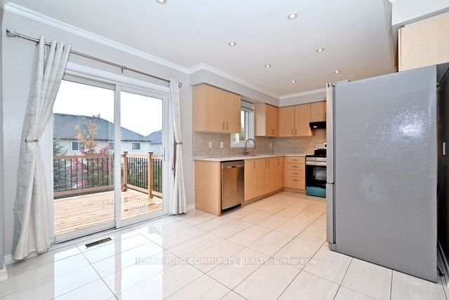 73 Laurendale Avenue Property Photo 10