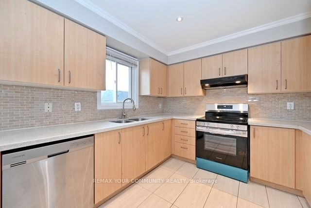 73 Laurendale Avenue Property Photo 12