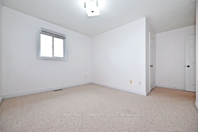 73 Laurendale Avenue Property Photo 23