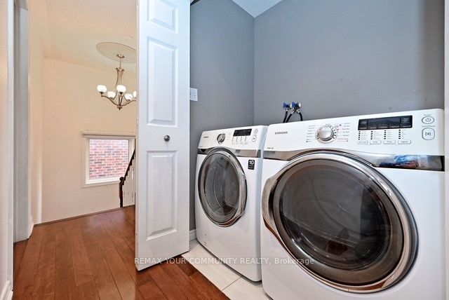 73 Laurendale Avenue Property Photo 26