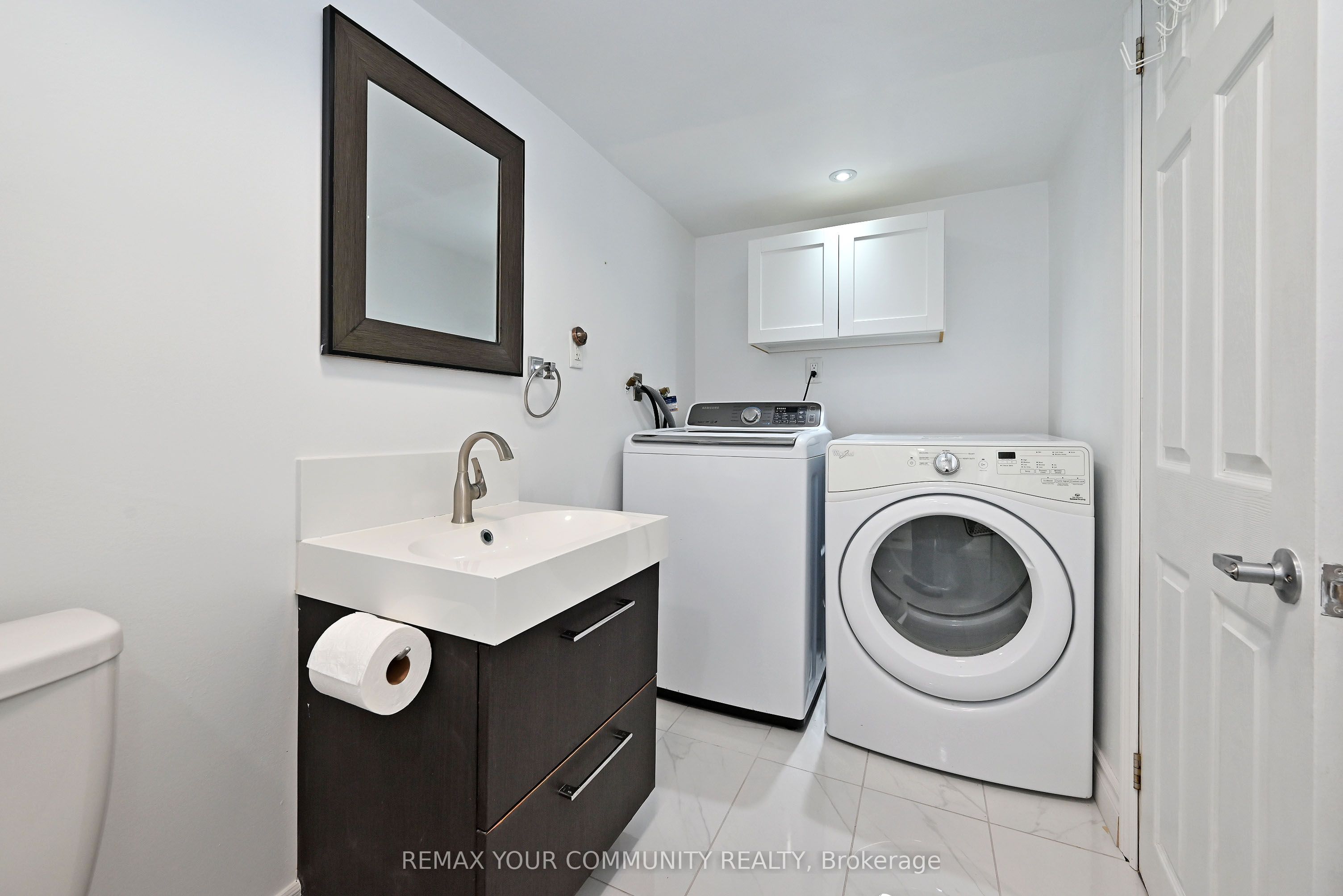 73 Laurendale Avenue Property Photo 31