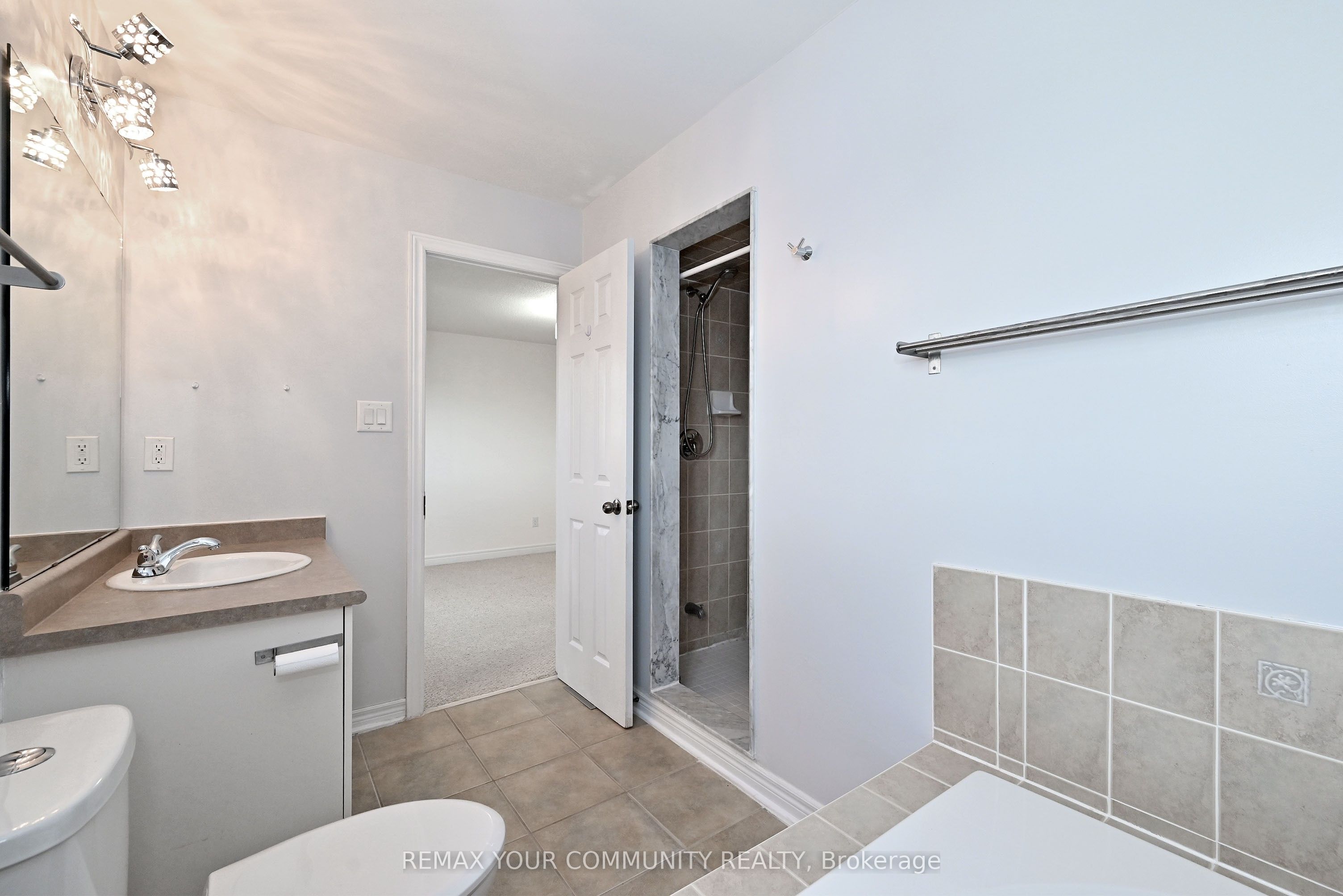 73 Laurendale Avenue Property Photo 38