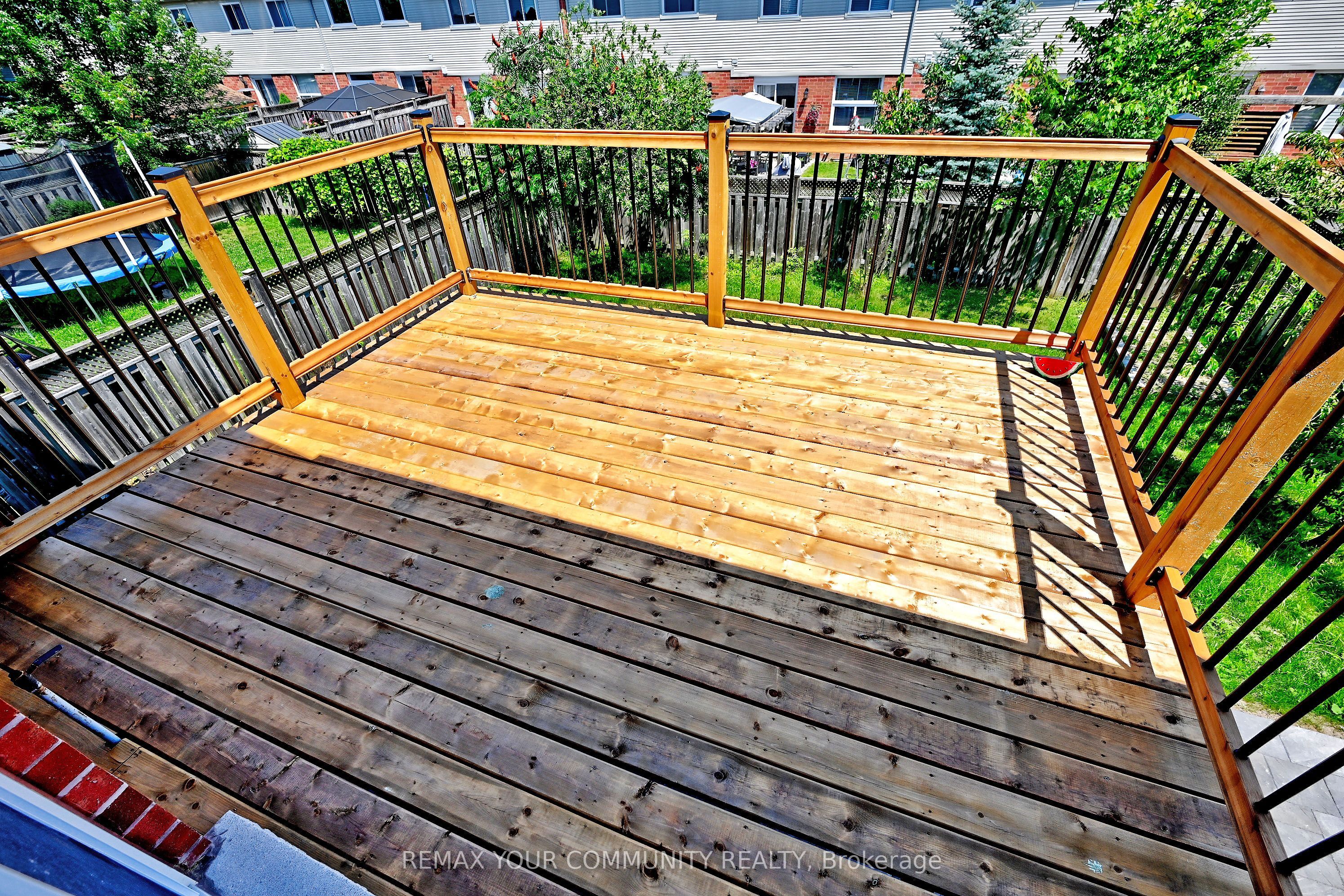 73 Laurendale Avenue Property Photo 40