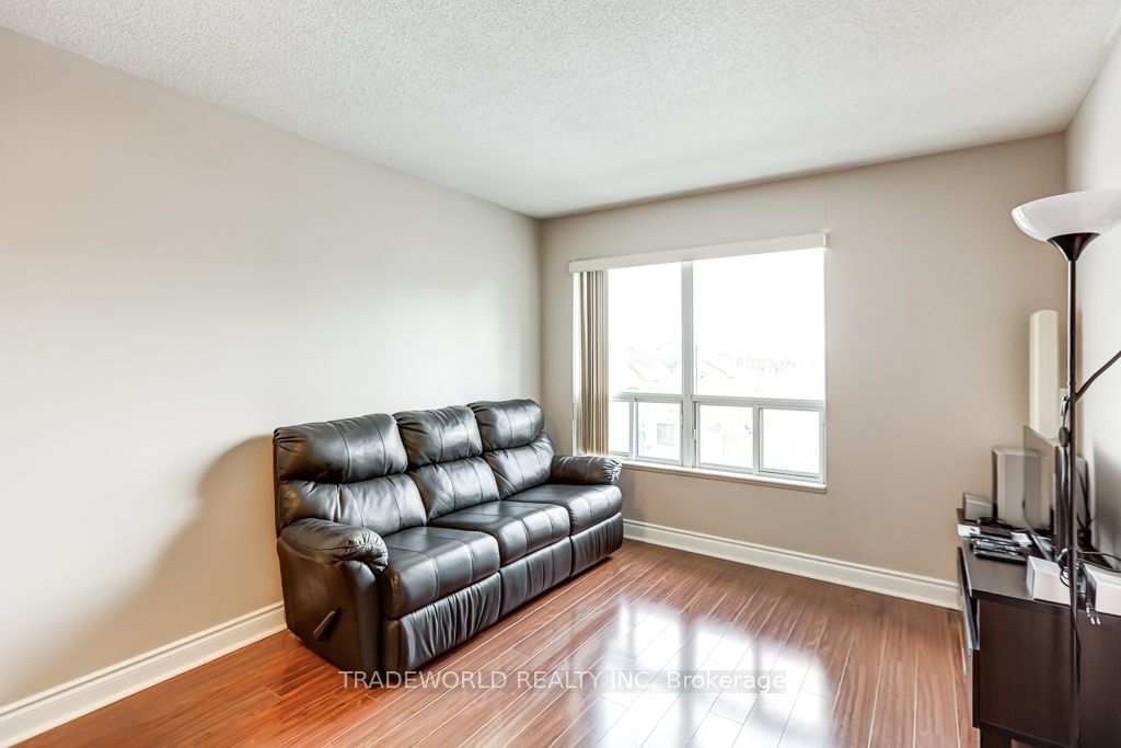 51 Saddlecreek Drive 501 Property Photo 14