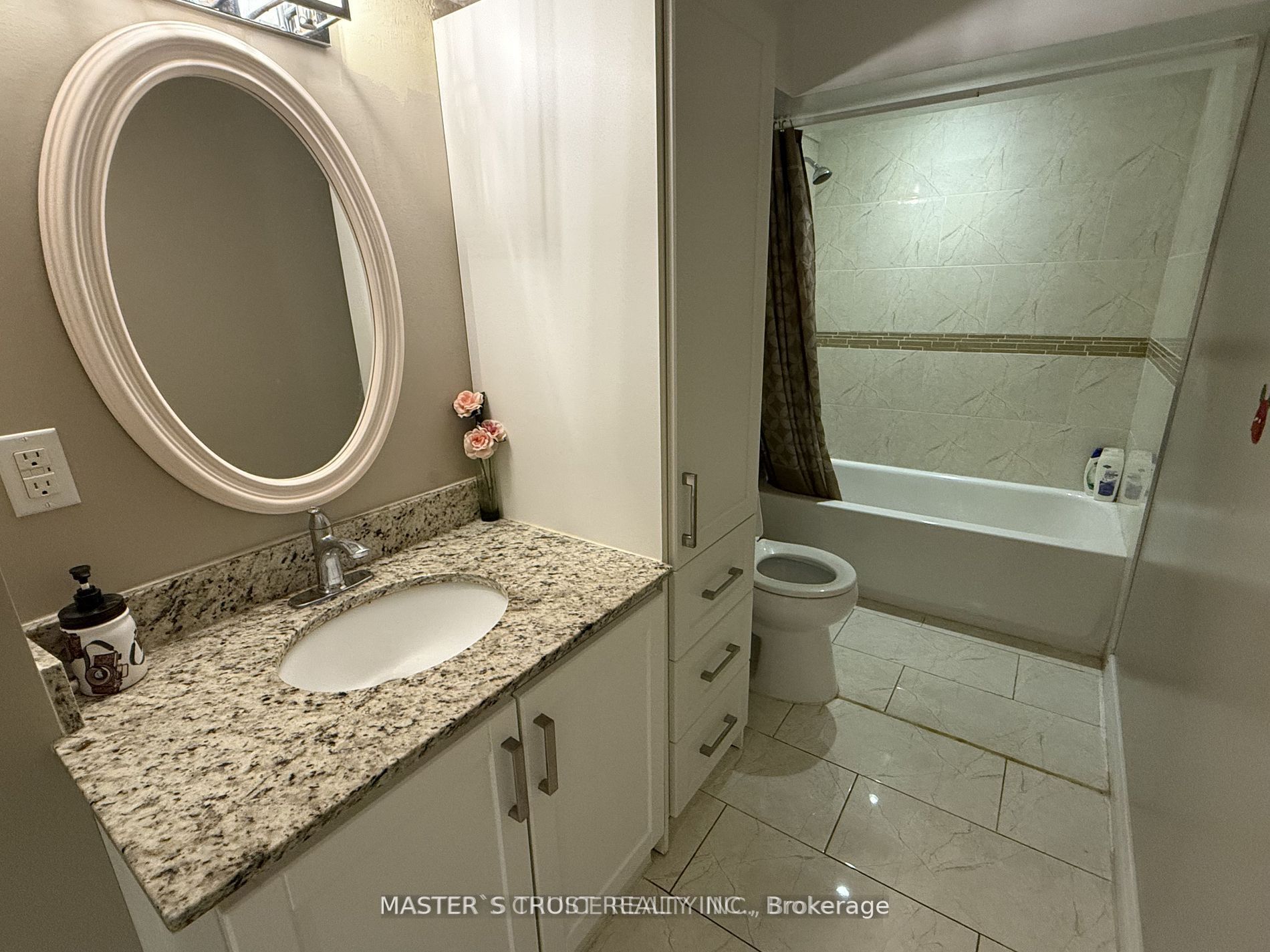 206 Aspenwood Dr Drive Property Photo 6