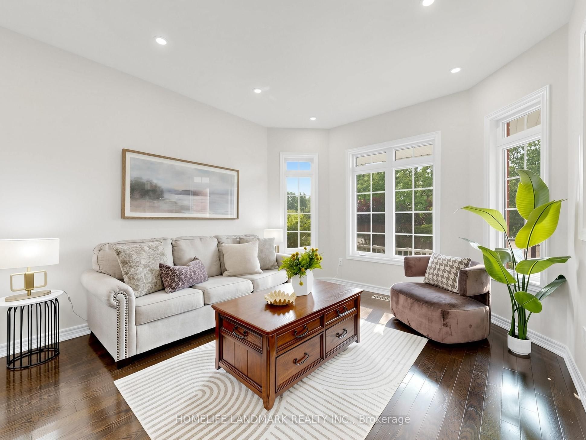 75 Pointon Street Property Photo 3