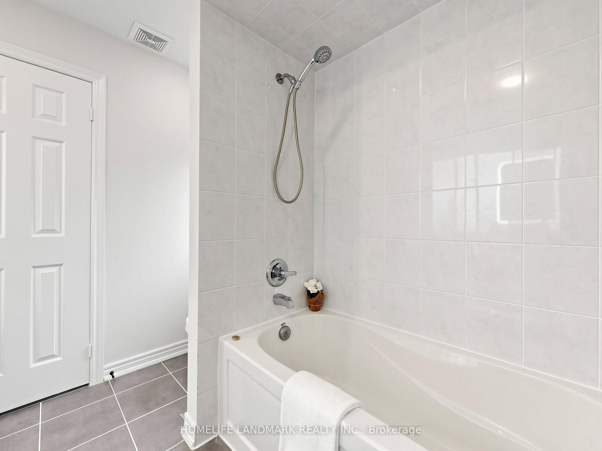 75 Pointon Street Property Photo 37