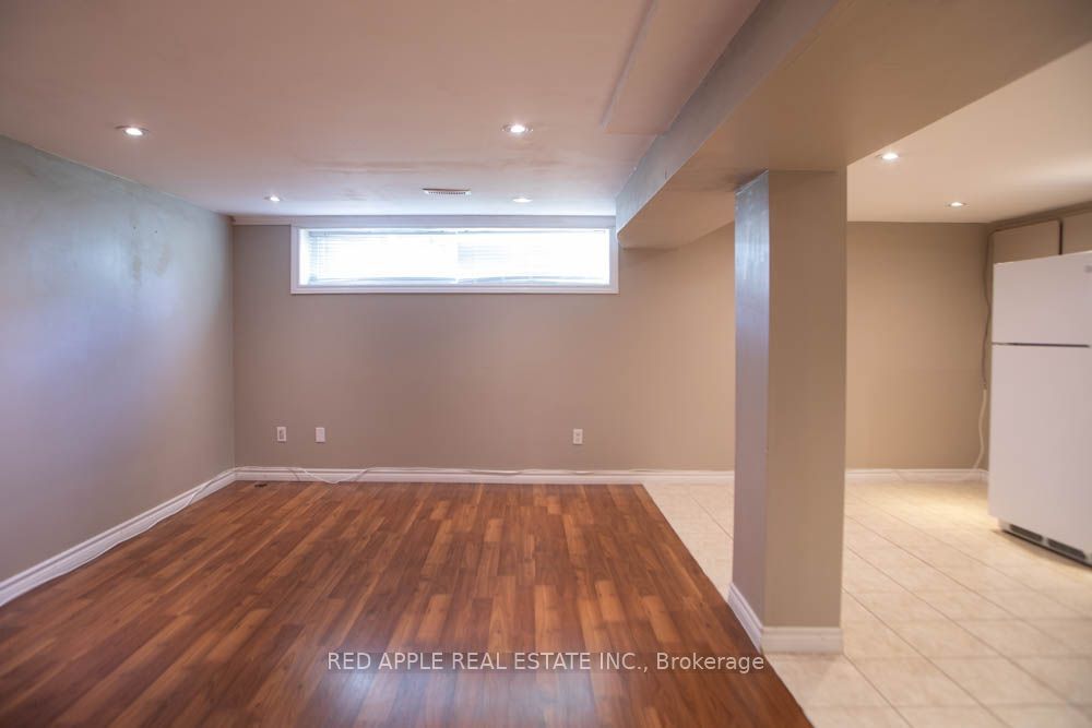 126 Longford Drive Property Photo 11