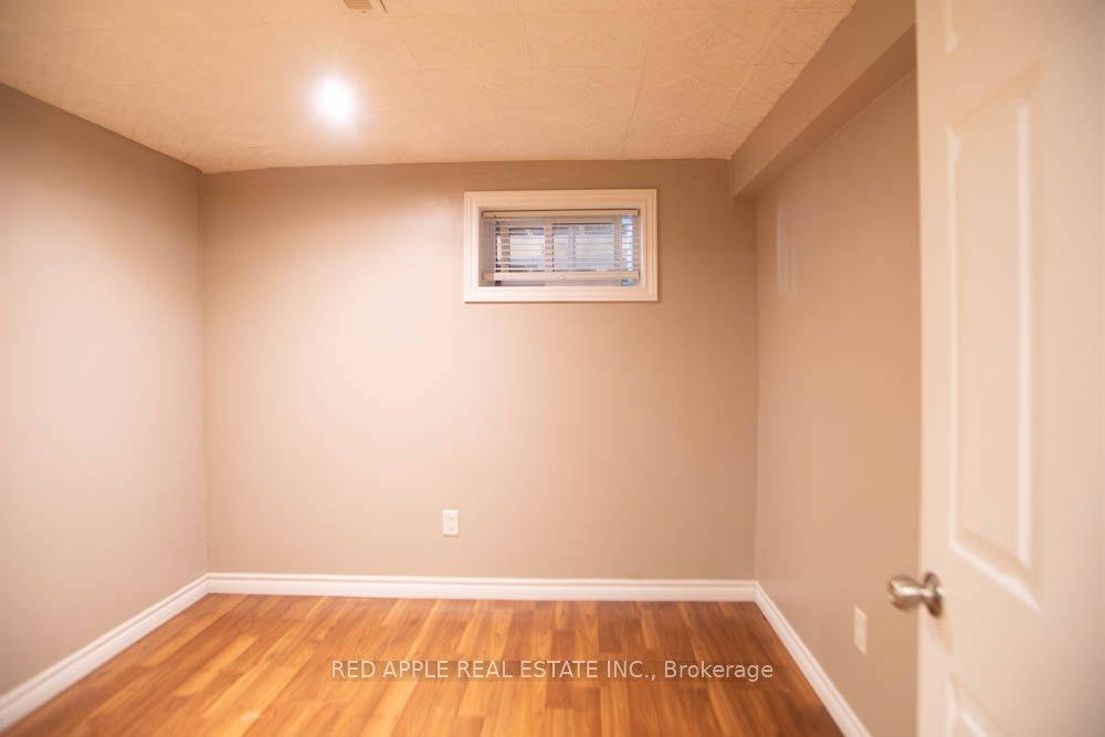 126 Longford Drive Property Photo 25