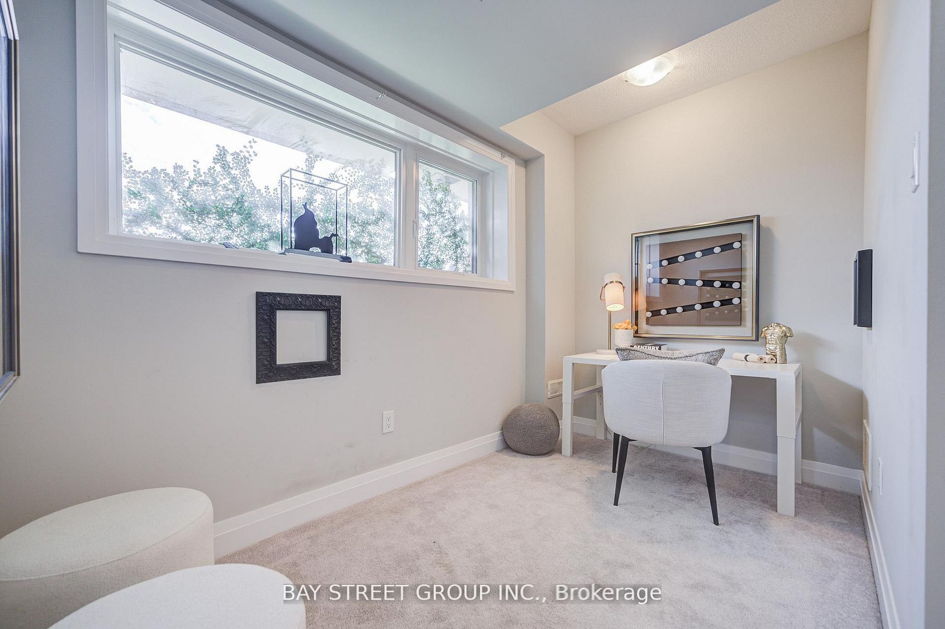 6 Teasel Way Property Photo 2