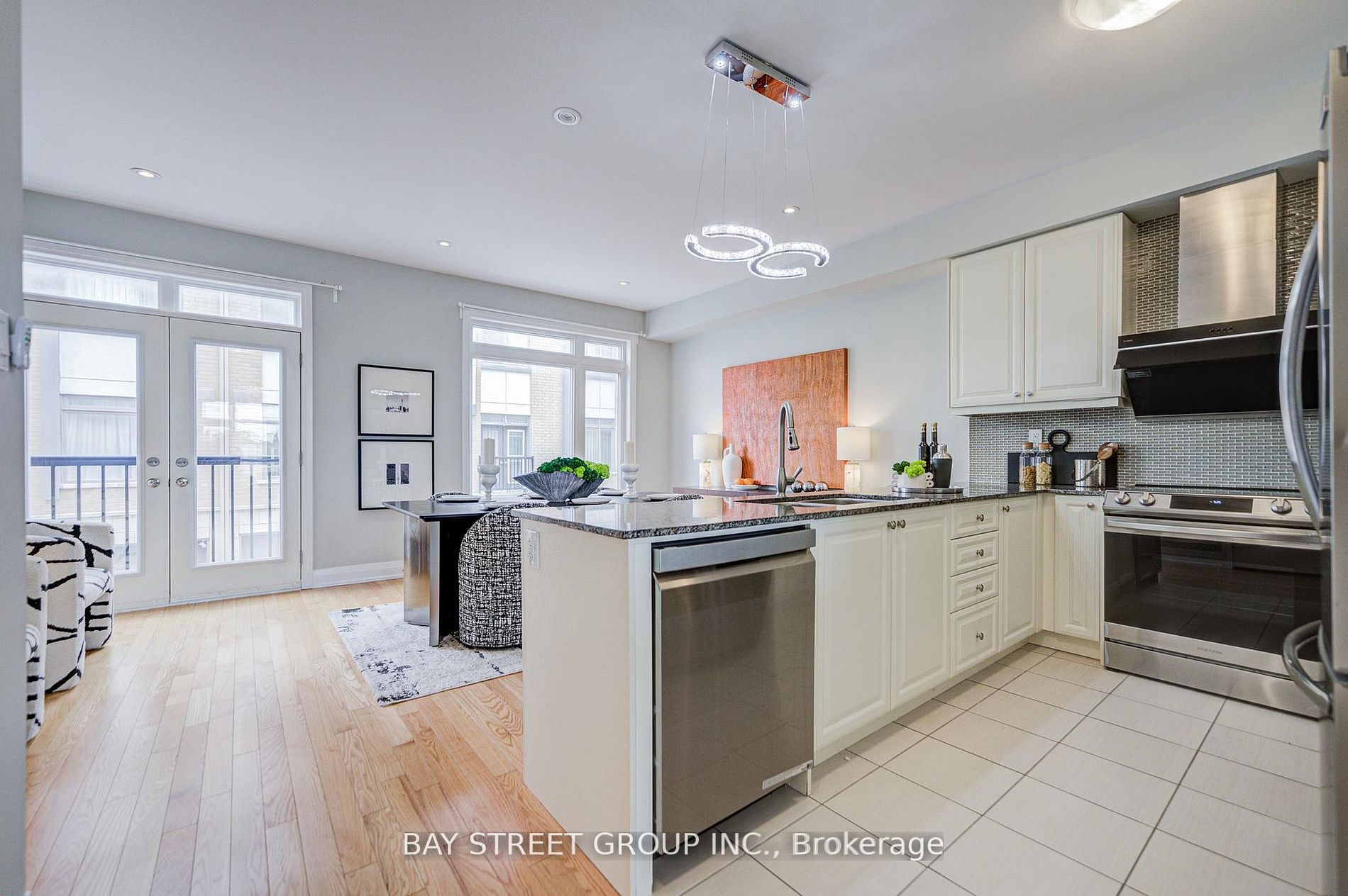 6 Teasel Way Property Photo 7