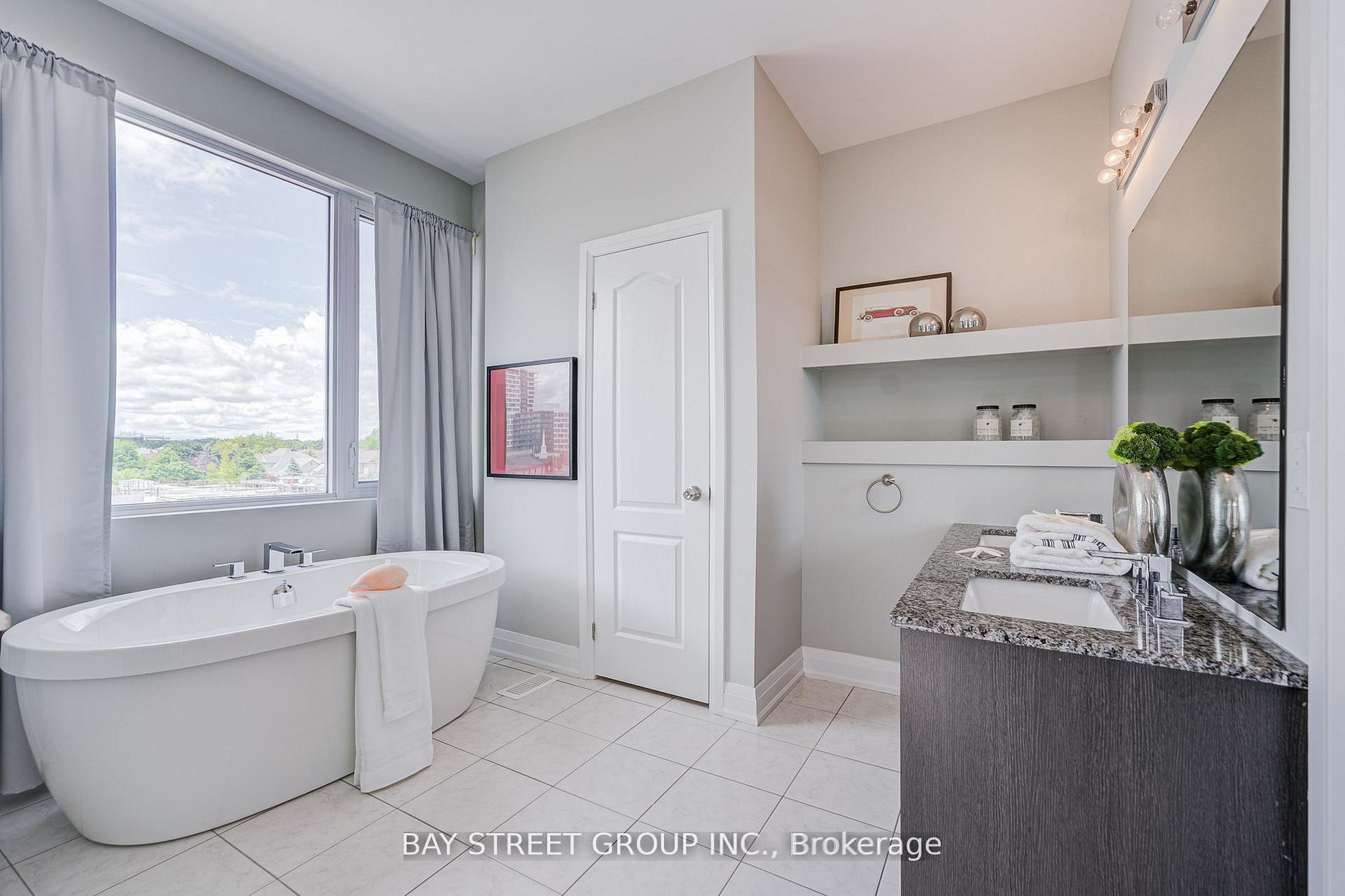 6 Teasel Way Property Photo 18