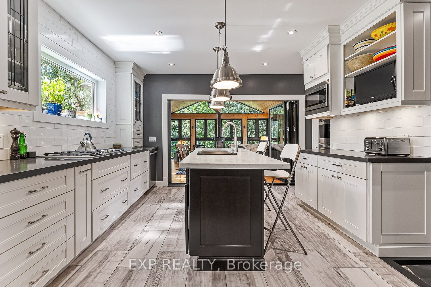 208 Lorne Avenue Property Photo 10
