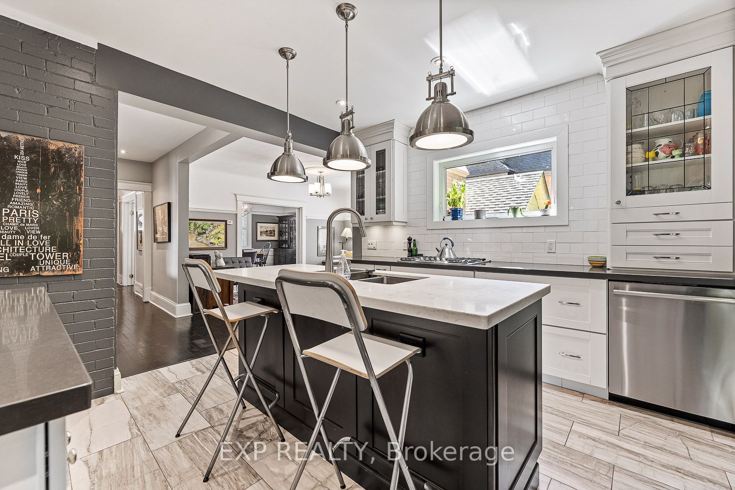 208 Lorne Avenue Property Photo 13