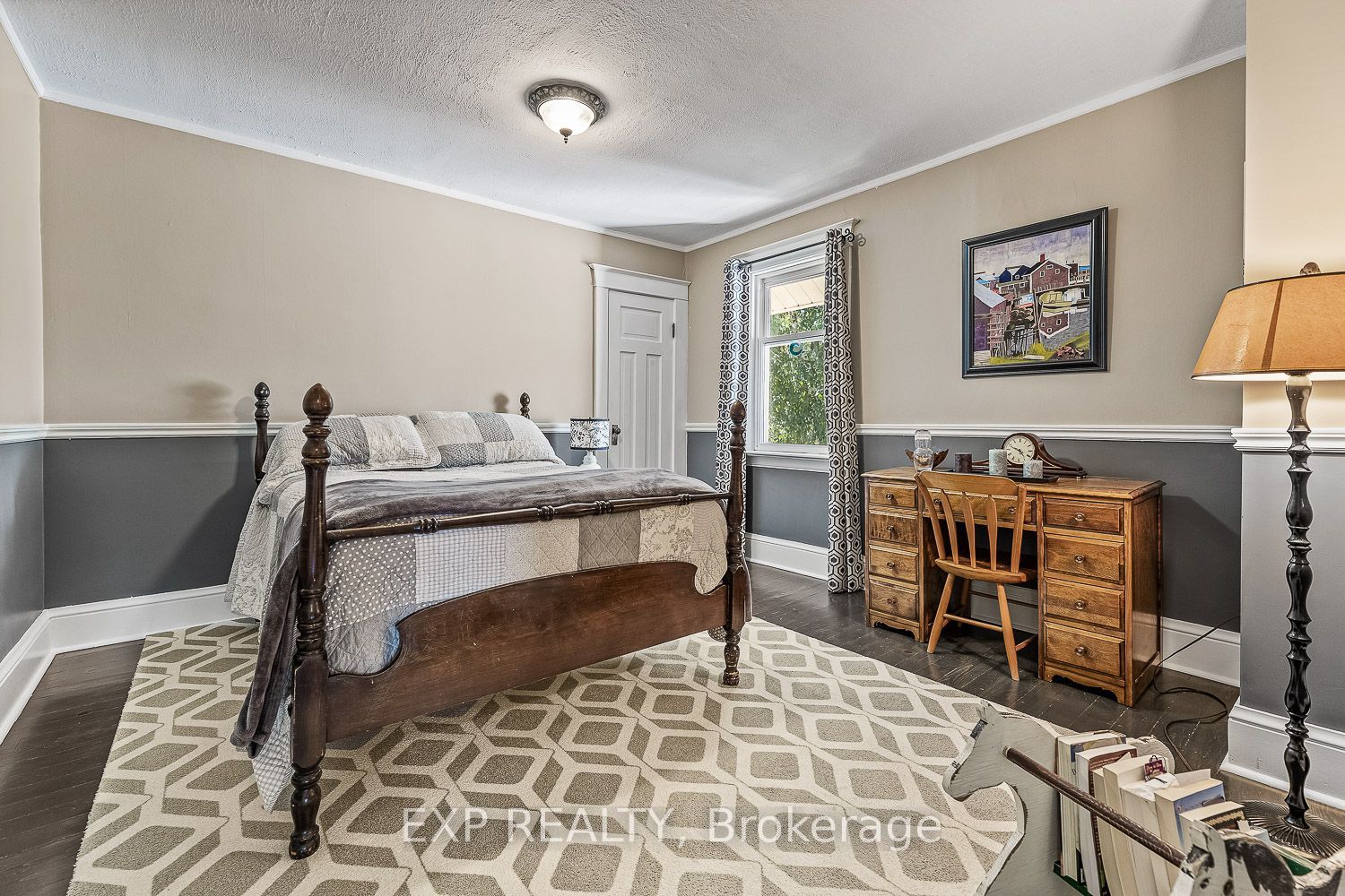 208 Lorne Avenue Property Photo 23