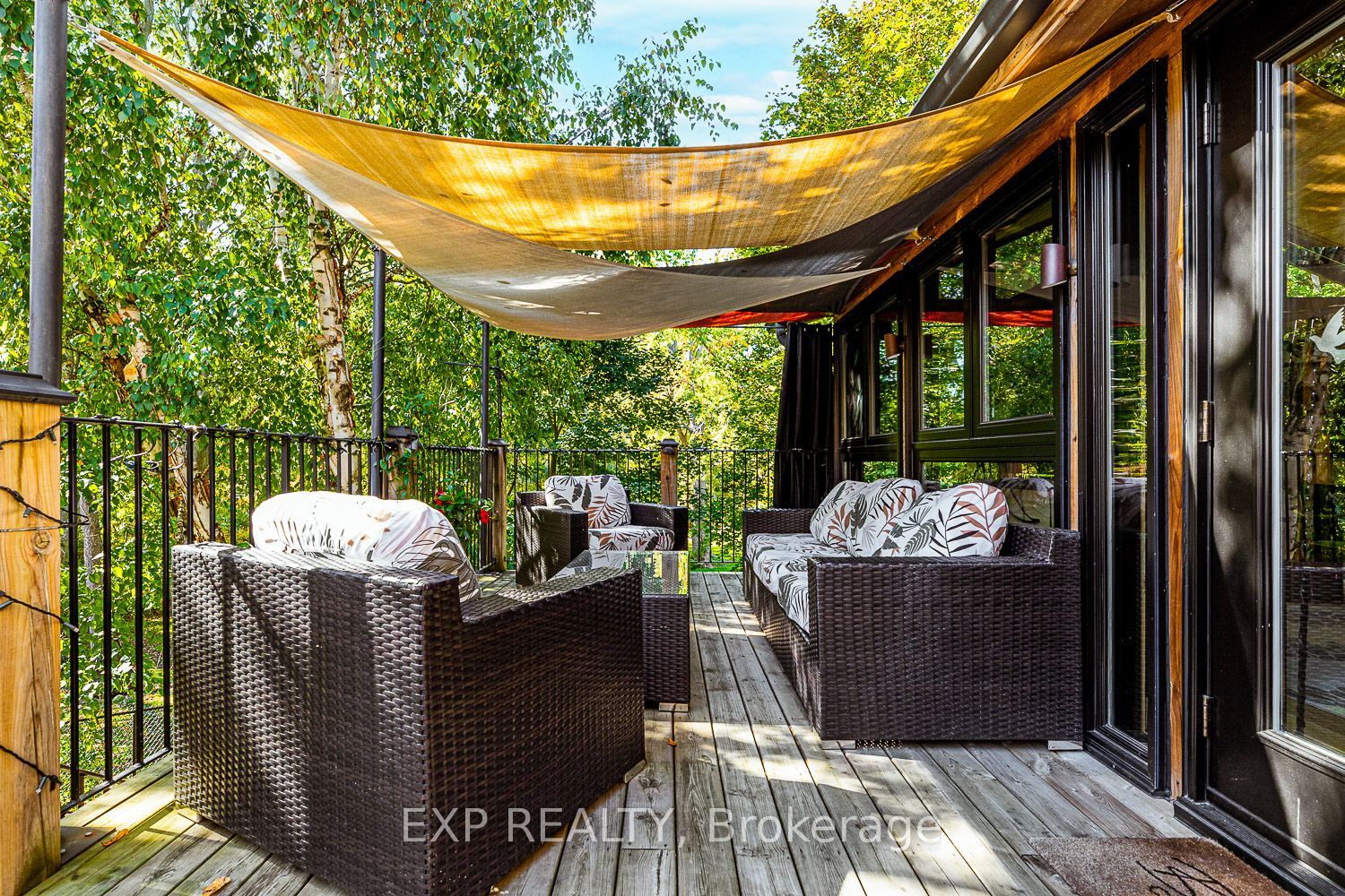 208 Lorne Avenue Property Photo 36