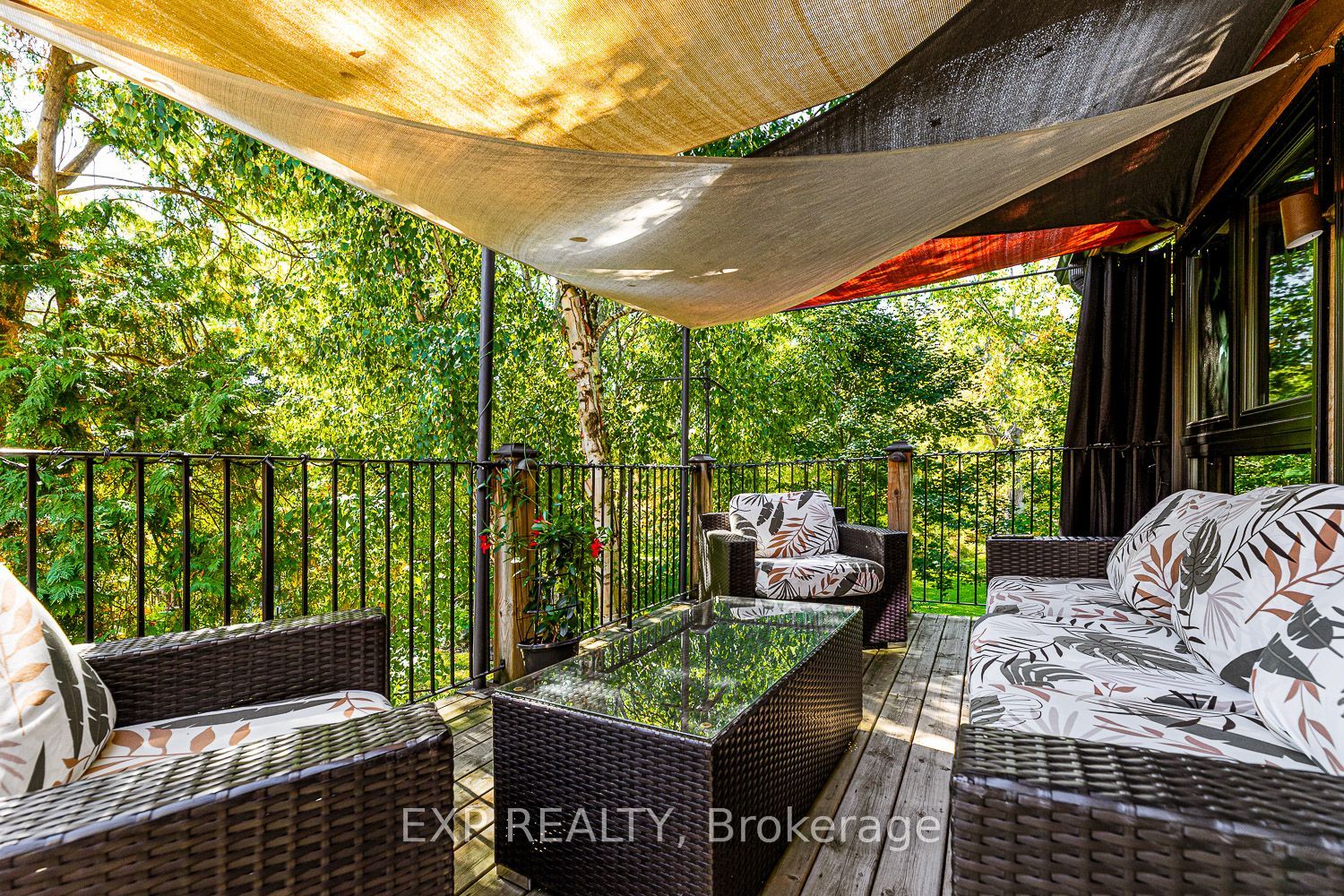 208 Lorne Avenue Property Photo 37
