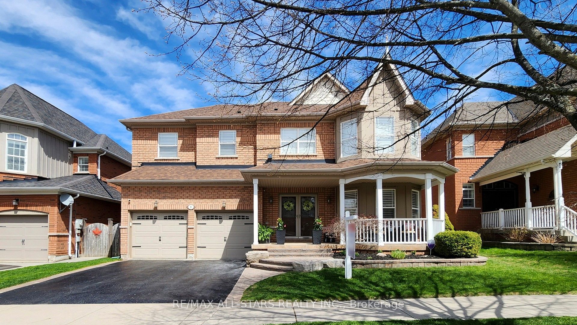 9 Confederation Drive Property Photo 1