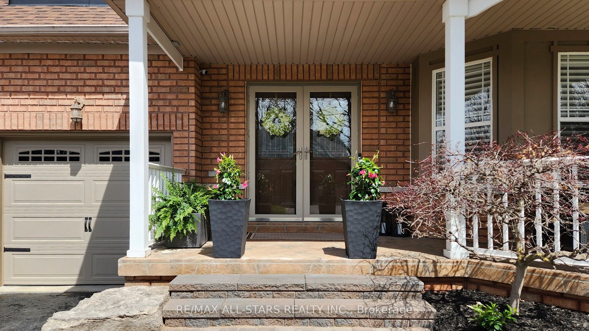 9 Confederation Drive Property Photo 4