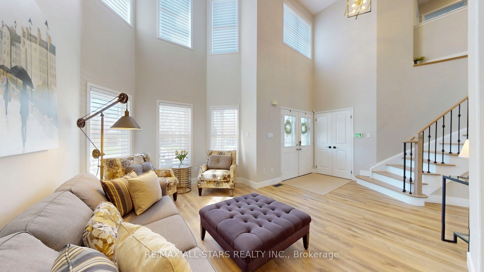 9 Confederation Drive Property Photo 7