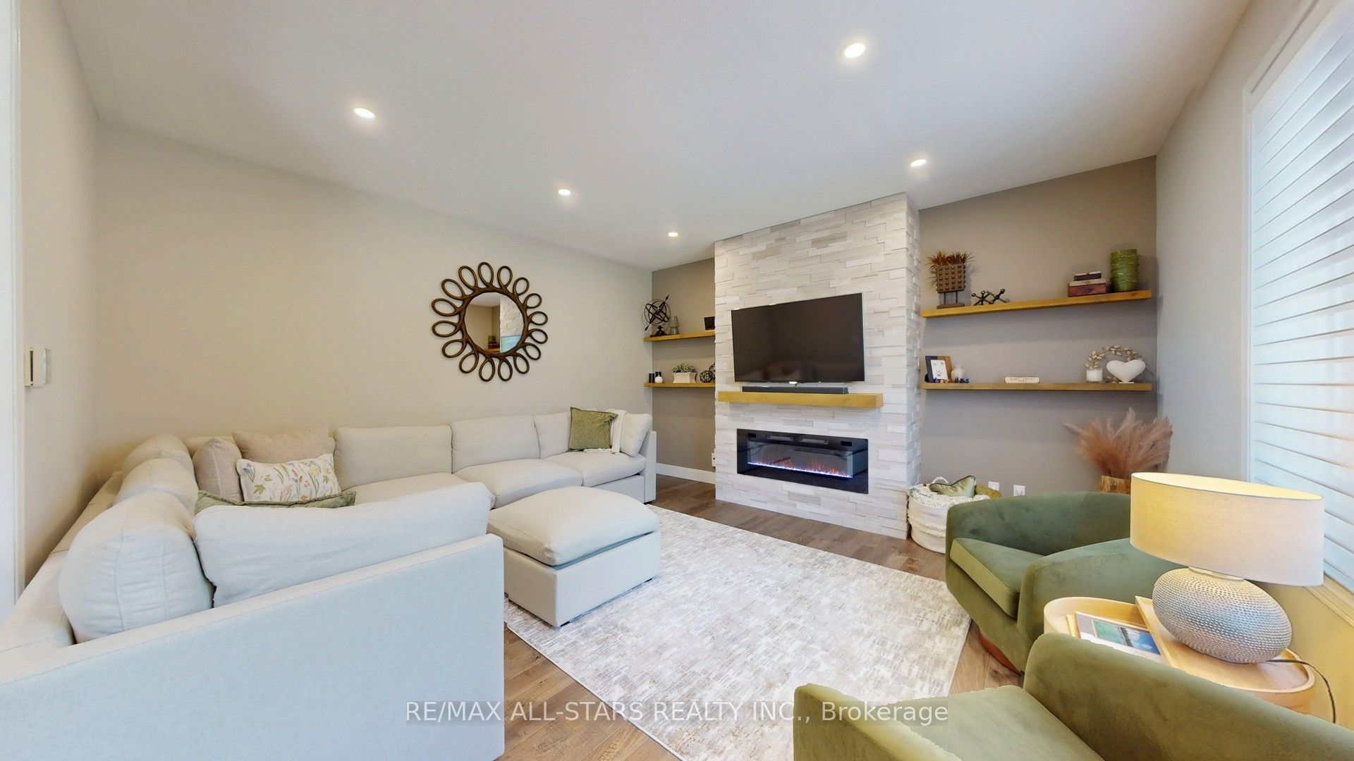 9 Confederation Drive Property Photo 12
