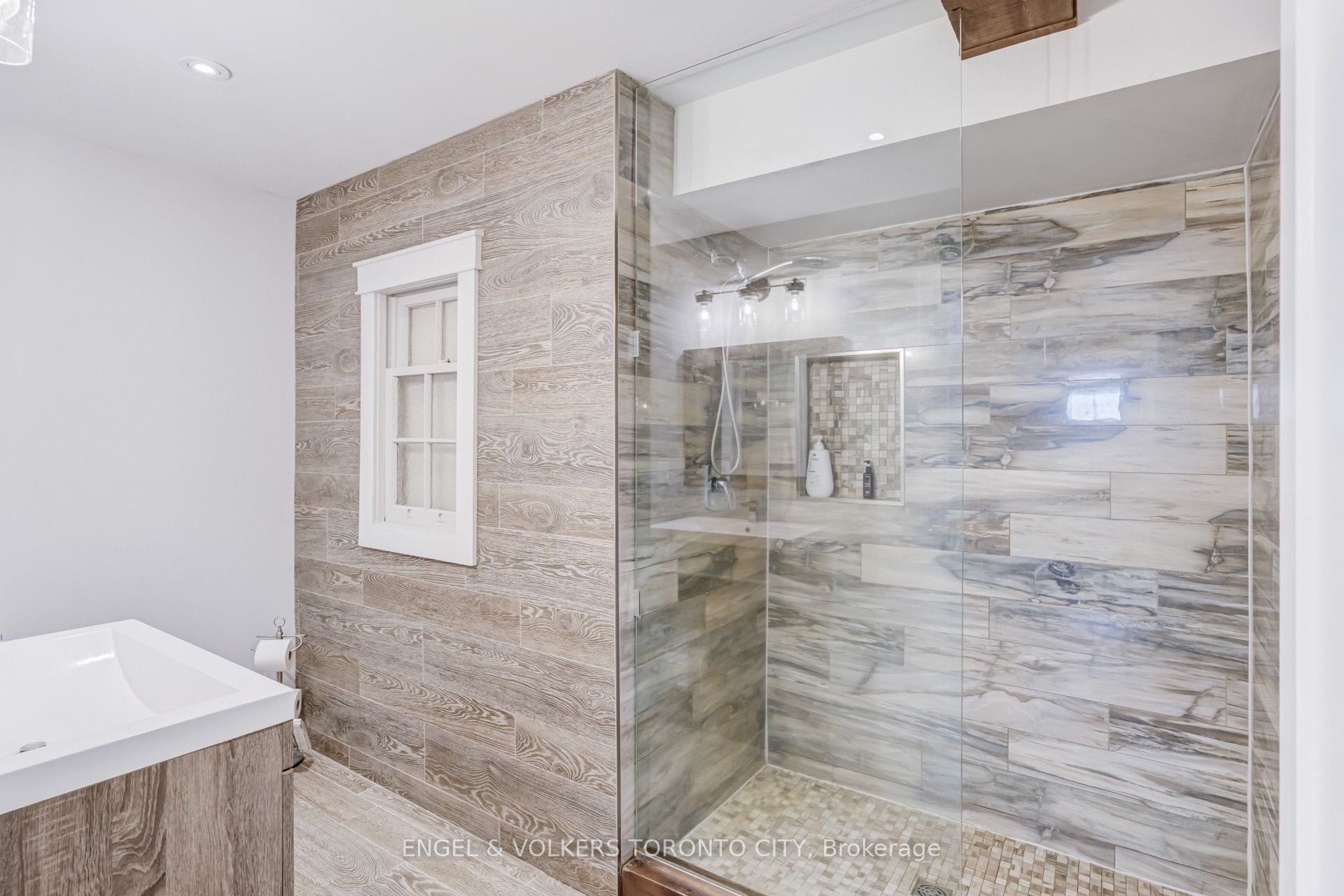 1288 Shore Acres Drive Property Photo 42