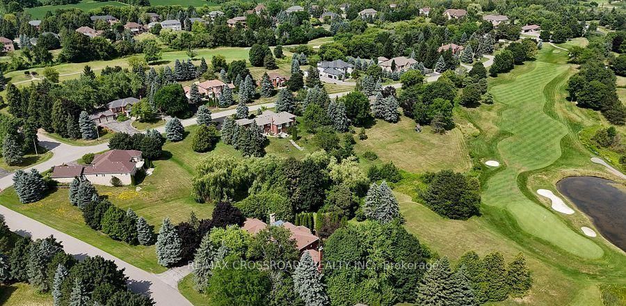 18 Hill Top Trail E Property Photo 8