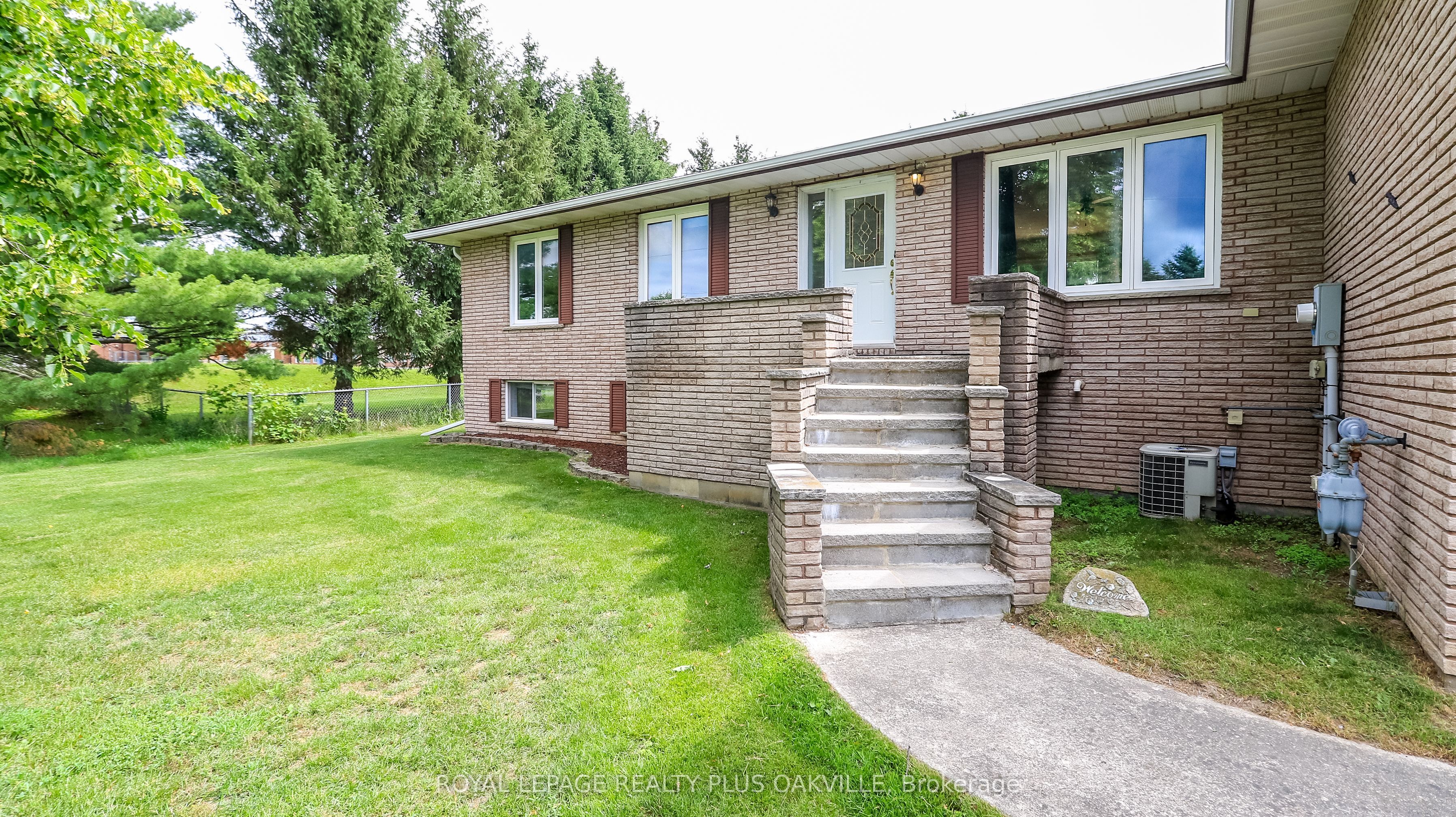 52 Denney Drive Property Photo 5