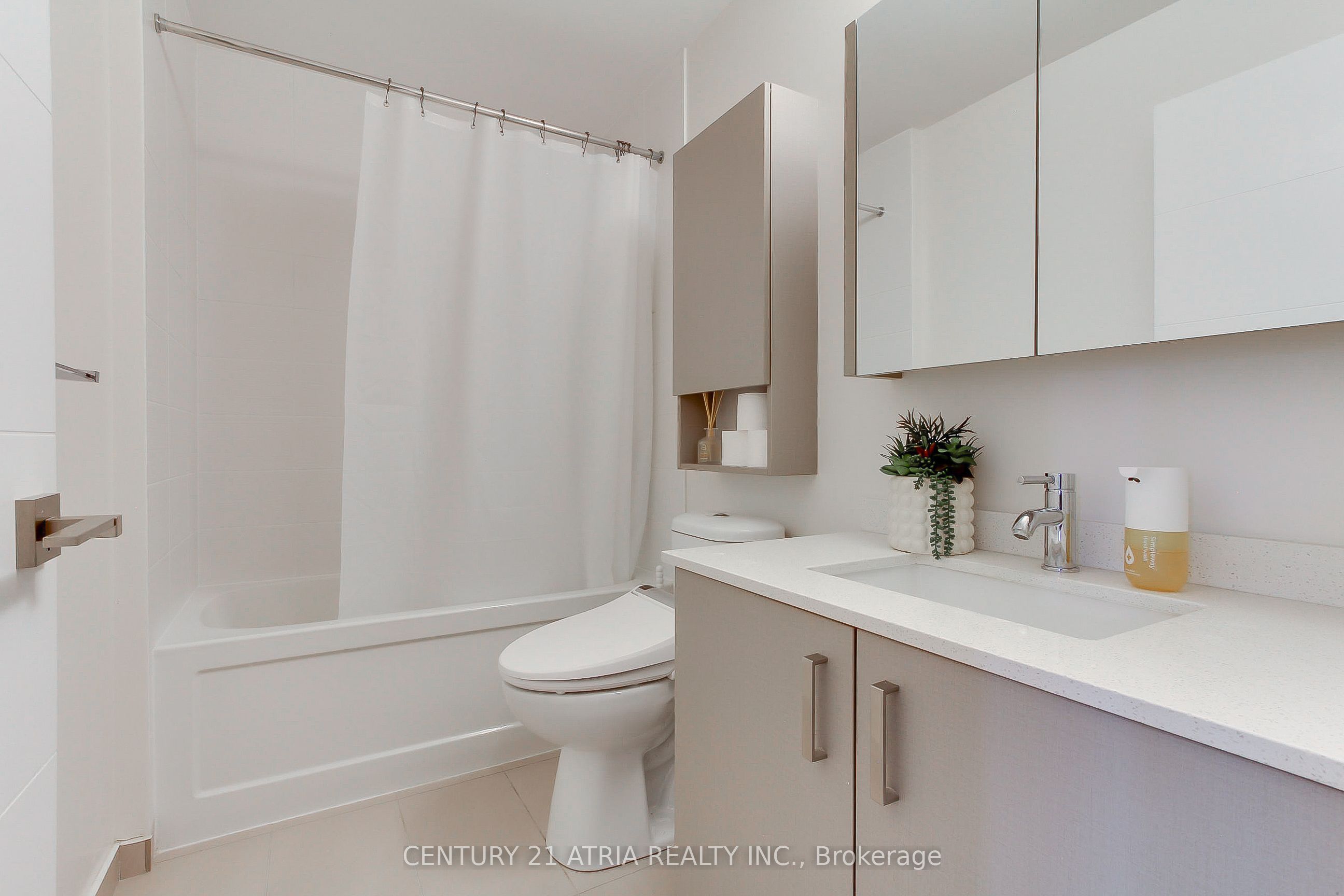 18 Uptown Drive 223 Property Photo 16