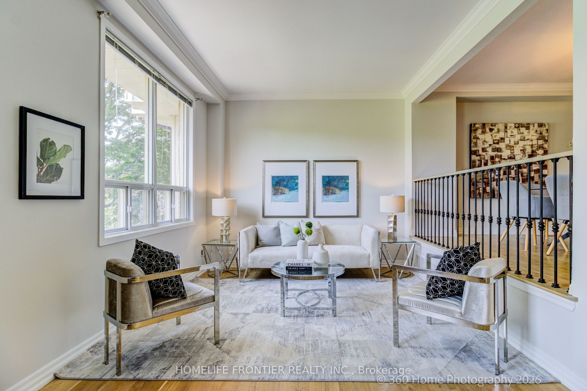 92 Poplar Crescent W Property Photo 3