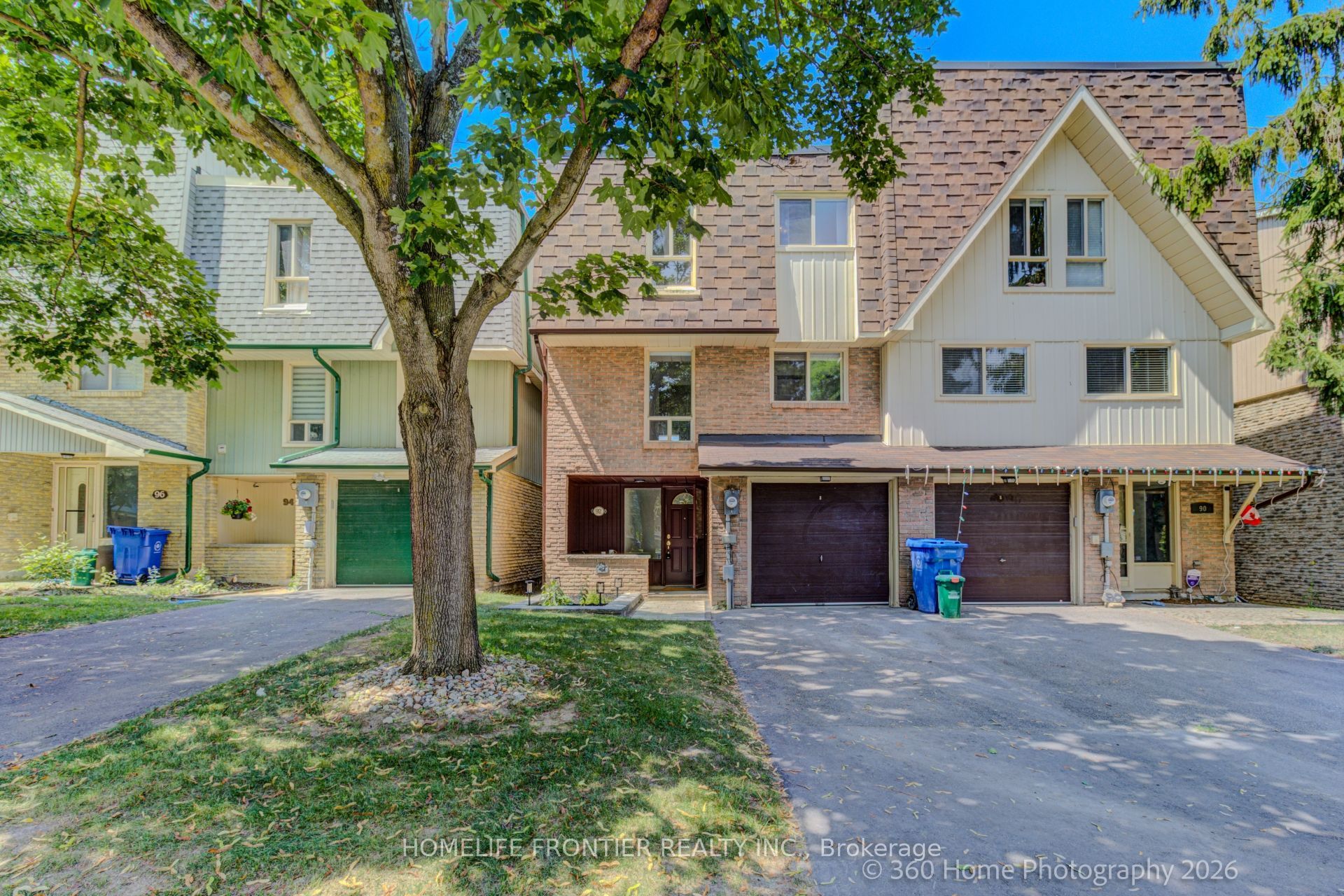92 Poplar Crescent W Property Photo 4