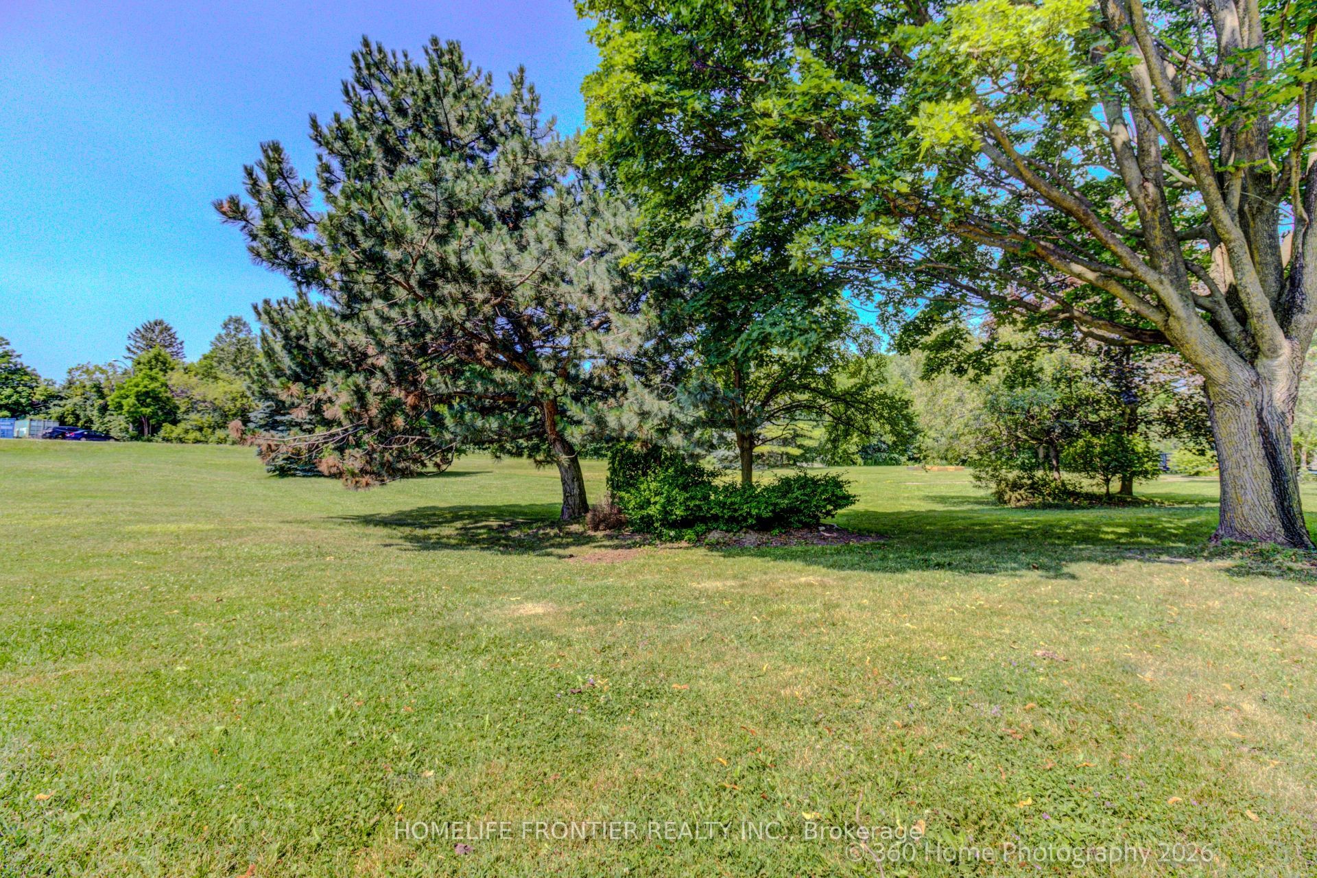 92 Poplar Crescent W Property Photo 33