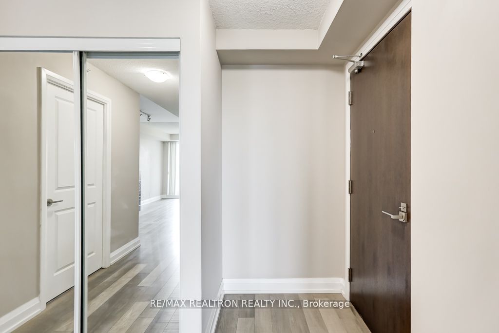 370 Highway 7 E 615 Property Photo 3
