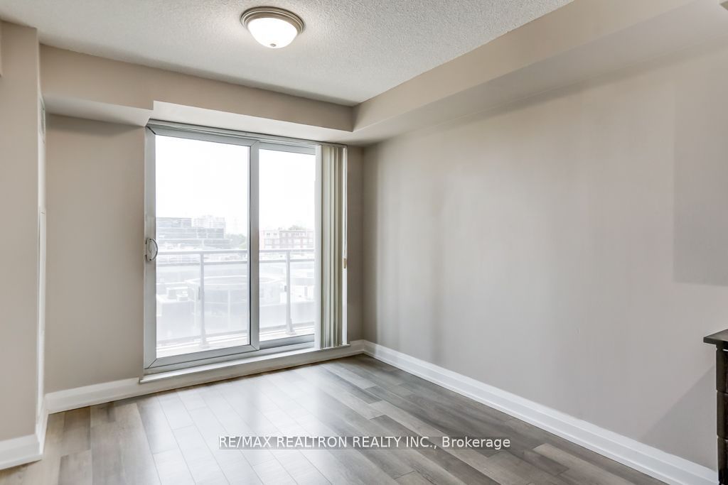370 Highway 7 E 615 Property Photo 11