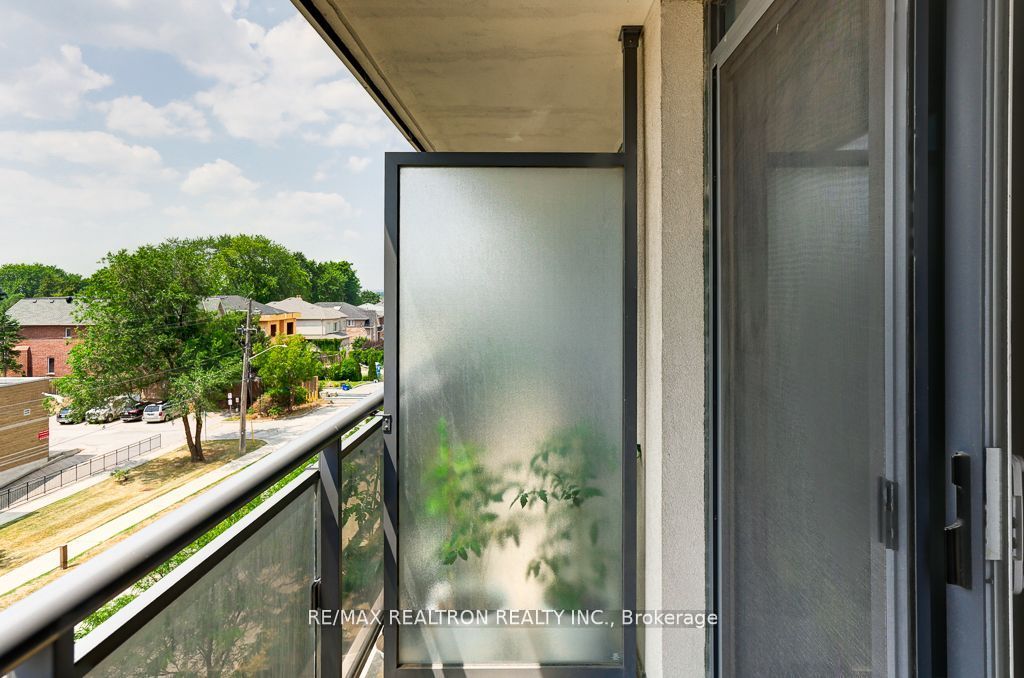 370 Highway 7 E 615 Property Photo 22