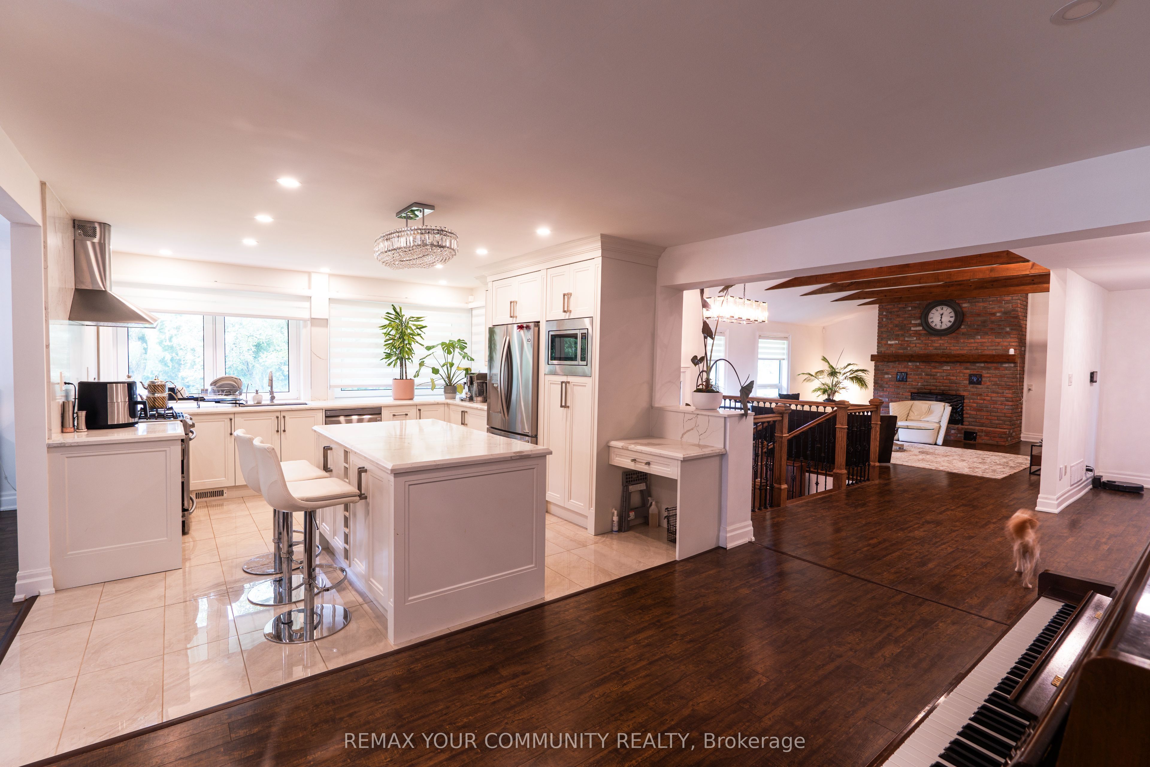 2950 17th Side Road Property Photo 14