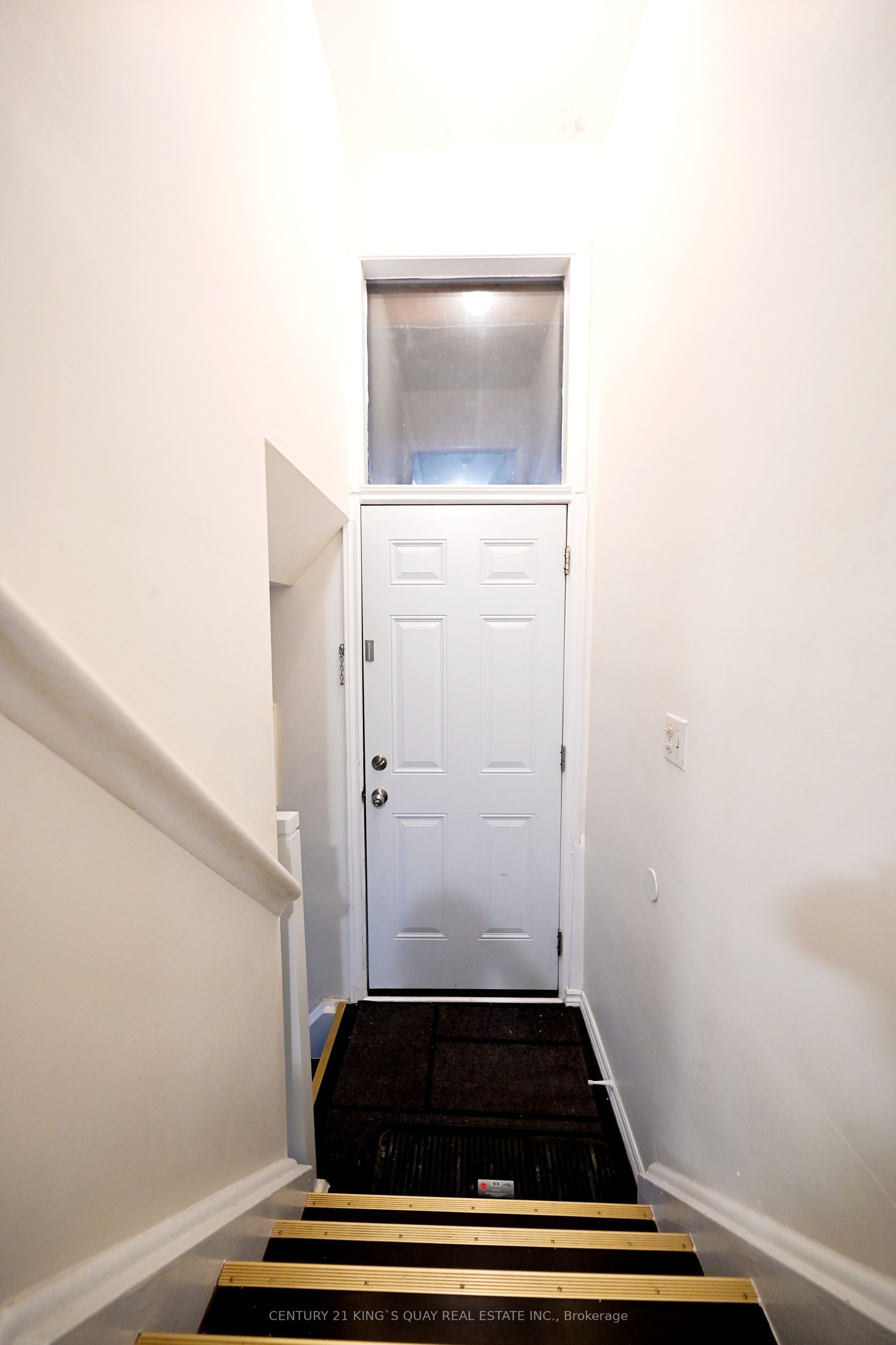 2 Robinson Street Property Photo 27