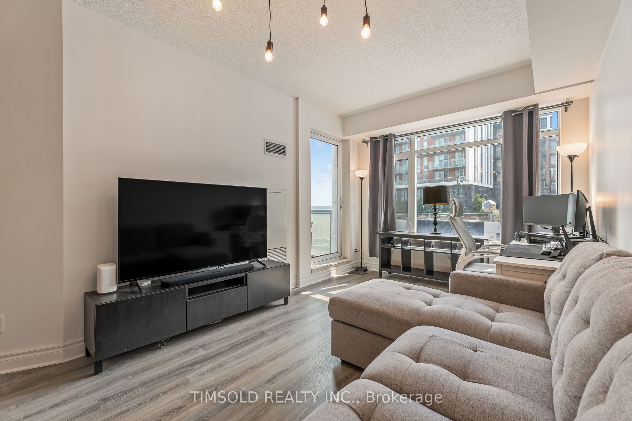 8130 Birchmount Road 411 Property Photo 18