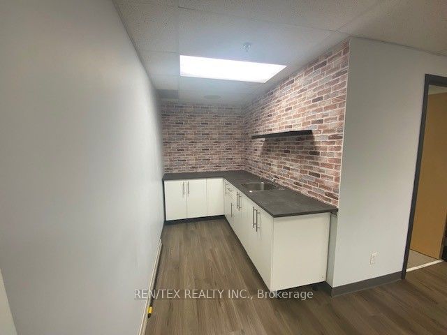 151 Corstate Avenue 2a&b Property Photo 11