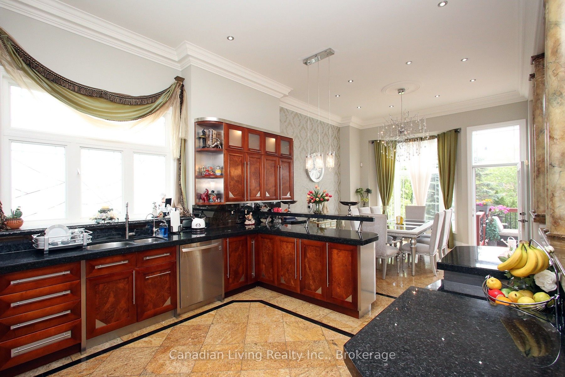 63 N Mapledown Way N Property Photo 15