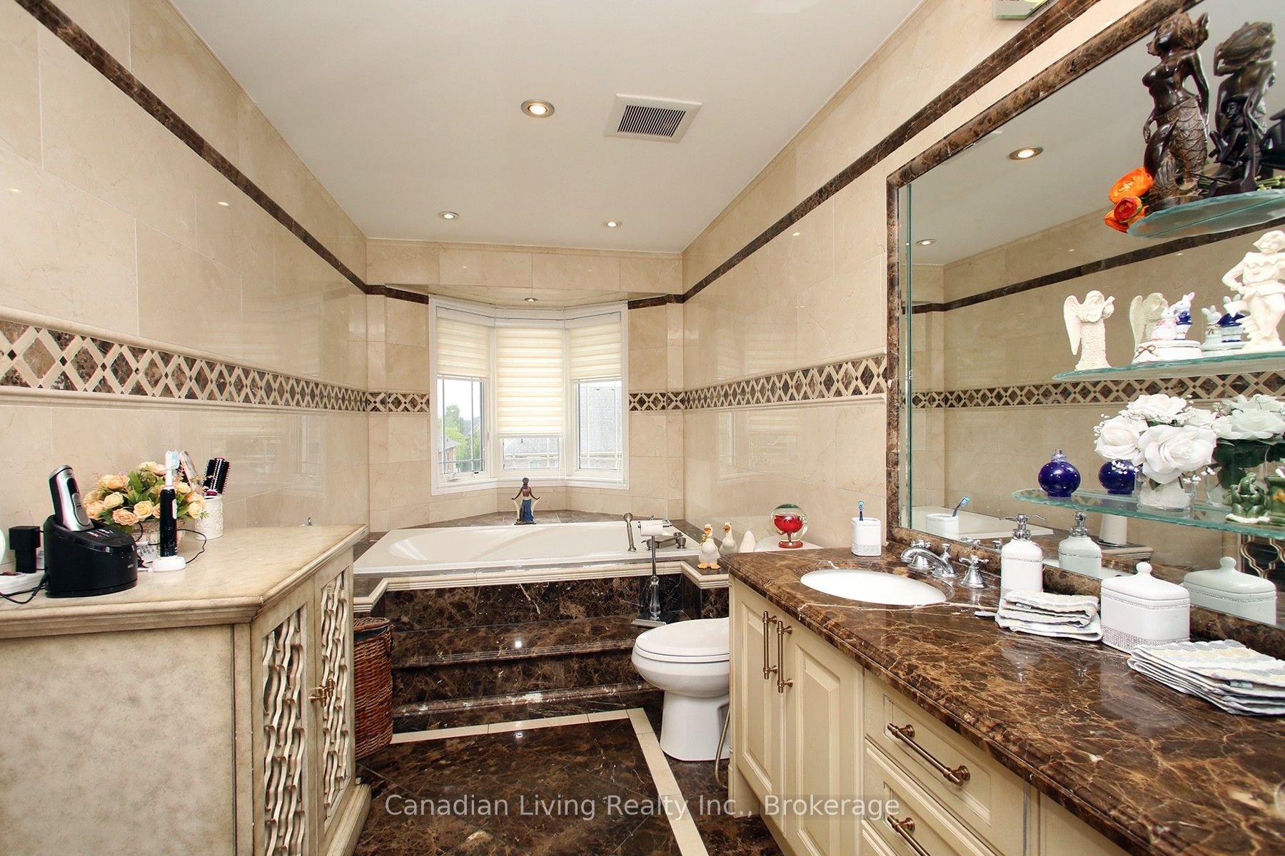 63 N Mapledown Way N Property Photo 29