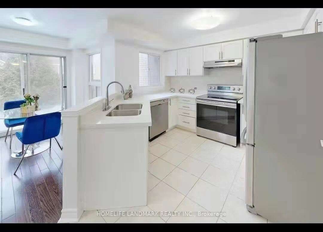47 Waterton Crescent Property Photo 6