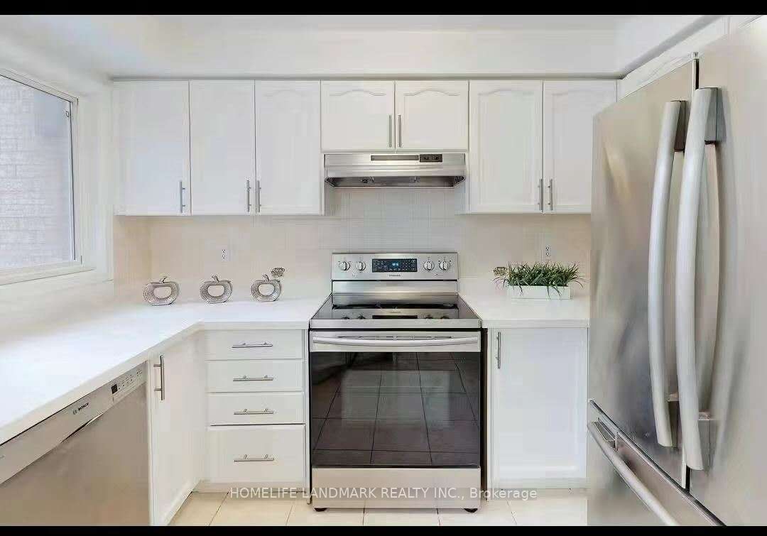 47 Waterton Crescent Property Photo 7