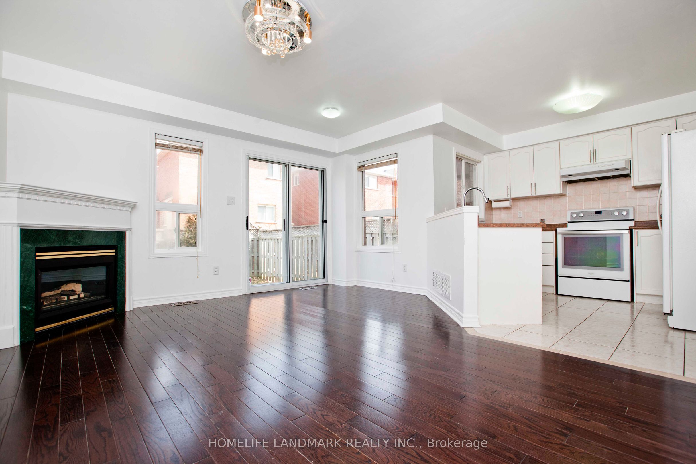 47 Waterton Crescent Property Photo 8
