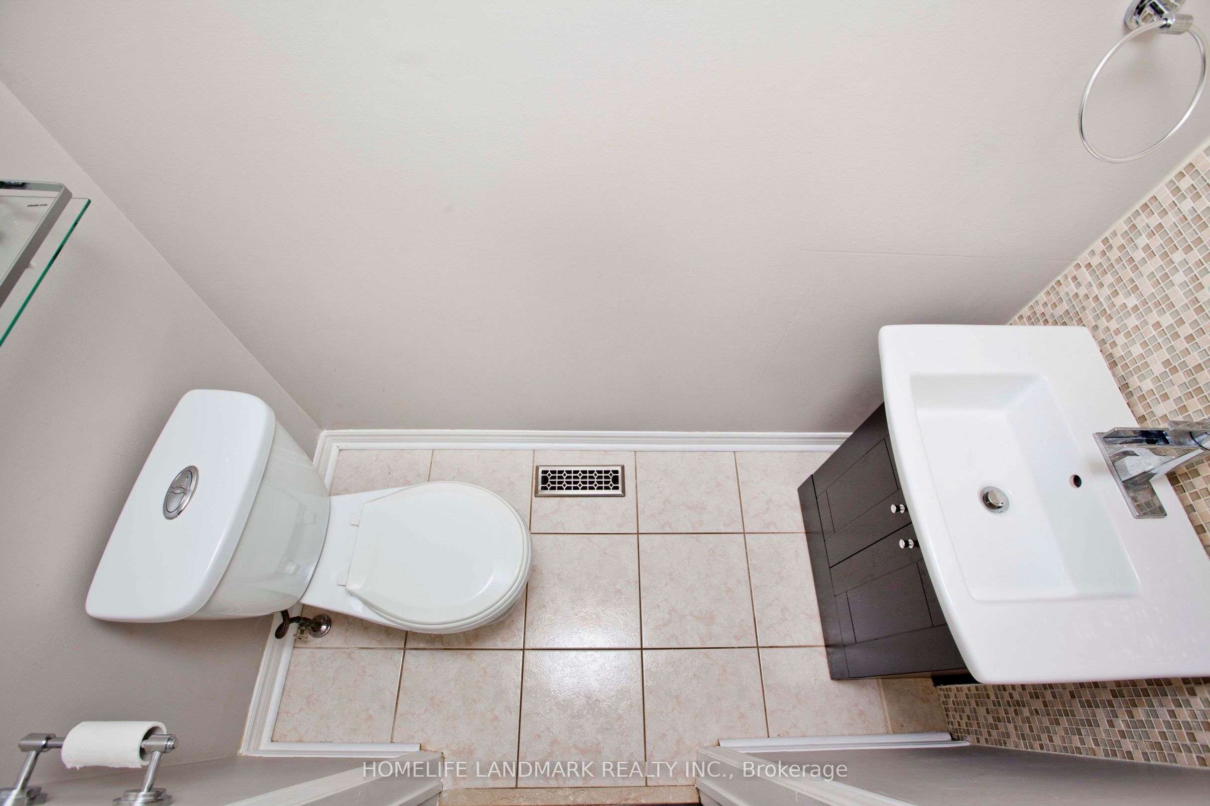 47 Waterton Crescent Property Photo 9