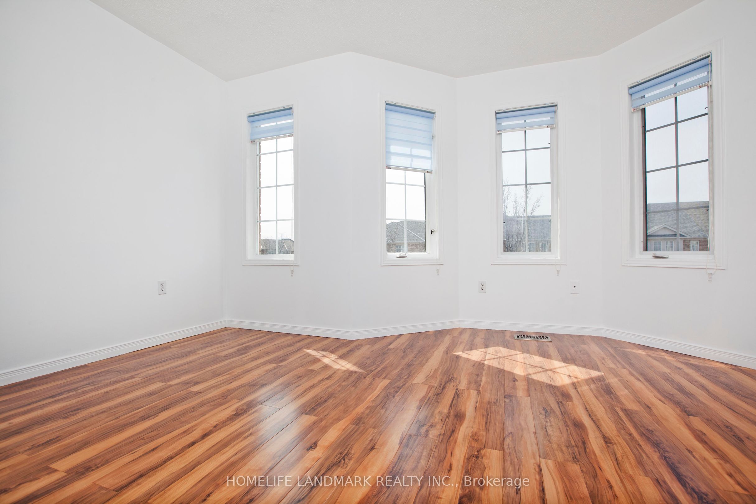 47 Waterton Crescent Property Photo 11