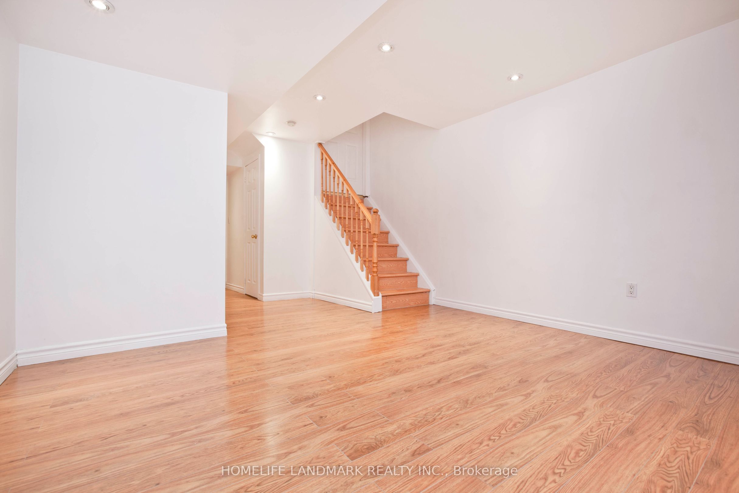 47 Waterton Crescent Property Photo 17